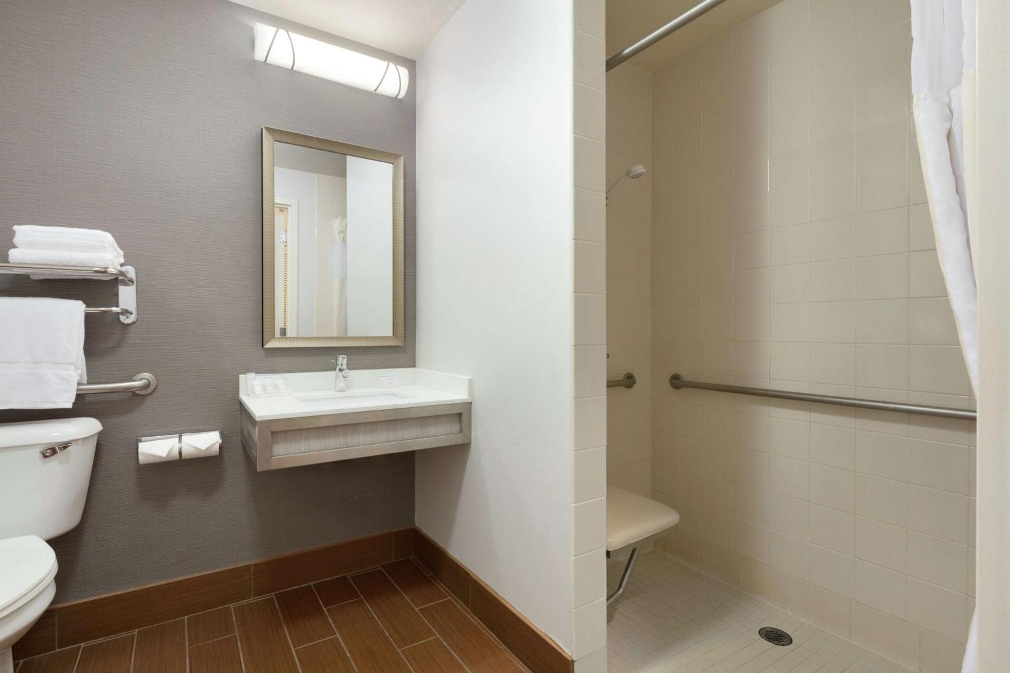 Hilton Garden Inn Gilroy Eksteriør billede