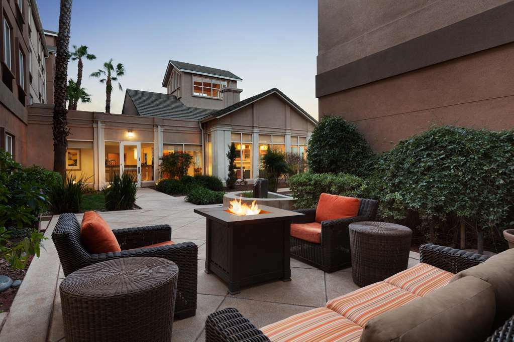 Hilton Garden Inn Gilroy Eksteriør billede